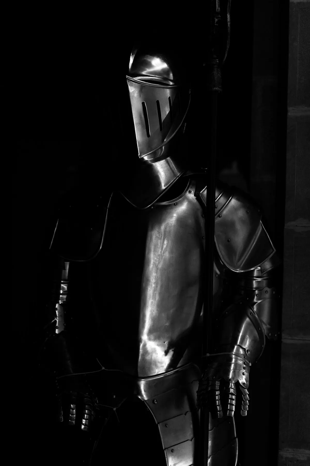 A suit of armour in black and white